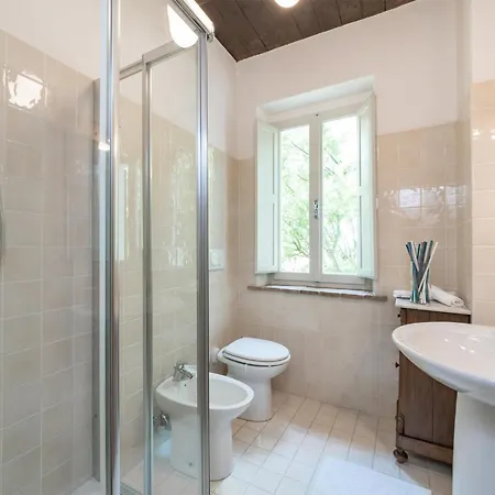 4 Bedroom Beautiful In