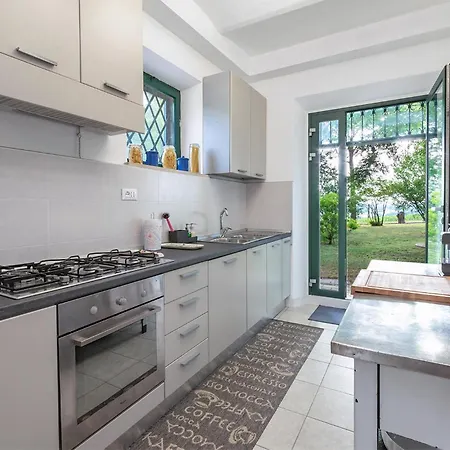 4 Bedroom Beautiful In * سينِغاليا