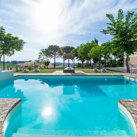 Holiday home 4 Bedroom Beautiful In Senigallia