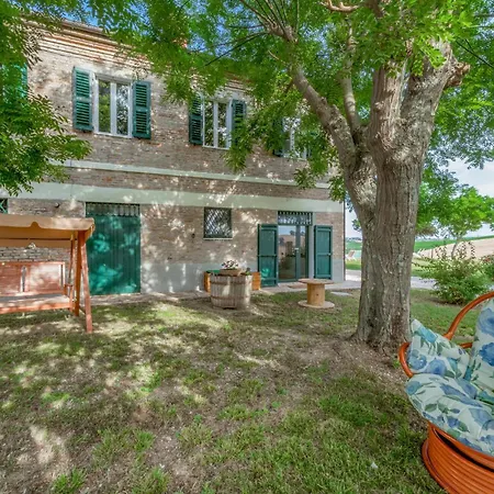 4 Bedroom Beautiful In Holiday home