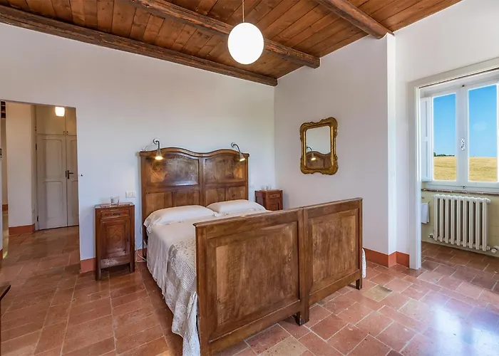 4 Bedroom Beautiful In *