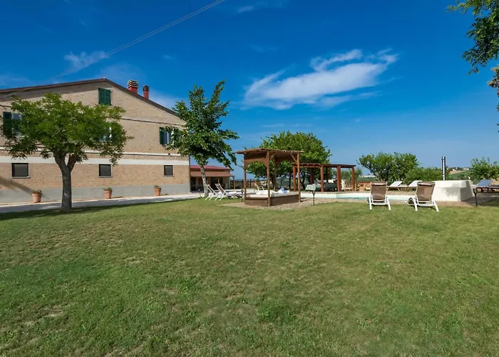 4 Bedroom Beautiful In *